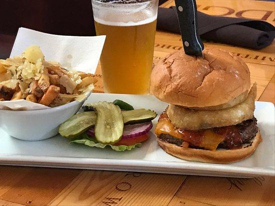 B&V Whiskey Bar & Grille